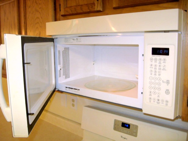 Can you Use a Microwave without a Door