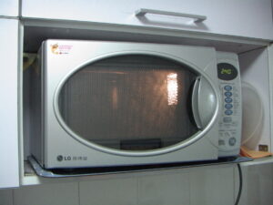 How Does Microwave Oven Work. What Role Does Water Play in its Function