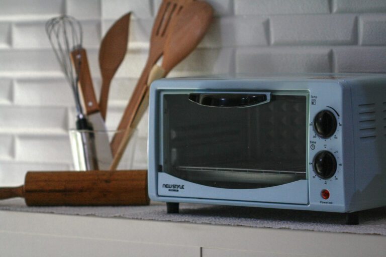 Does The Microwave Oven Require A Stabilizer? (Explained)