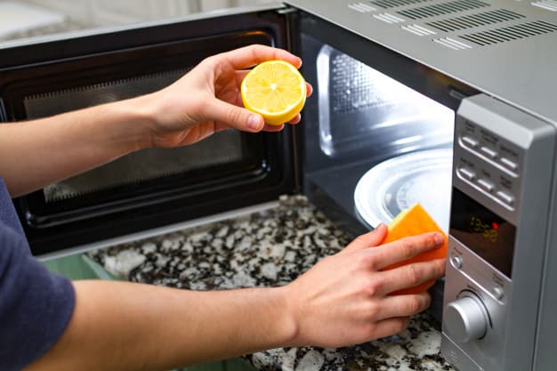 How Do I Get Bad Smell Out of Microwave - Using Lemon